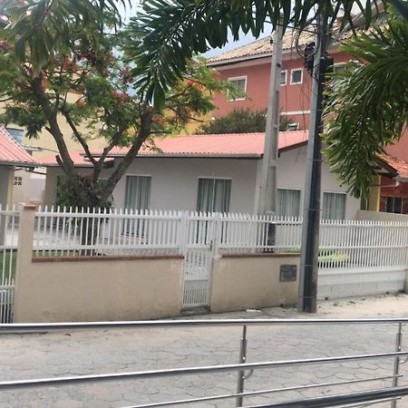Residencial Cecilia Cruz Villa บอมบินญัส ภายนอก รูปภาพ