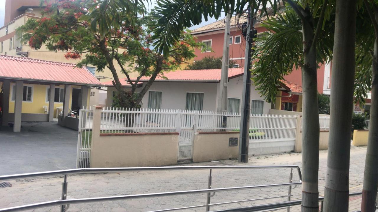 Residencial Cecilia Cruz Villa บอมบินญัส ภายนอก รูปภาพ
